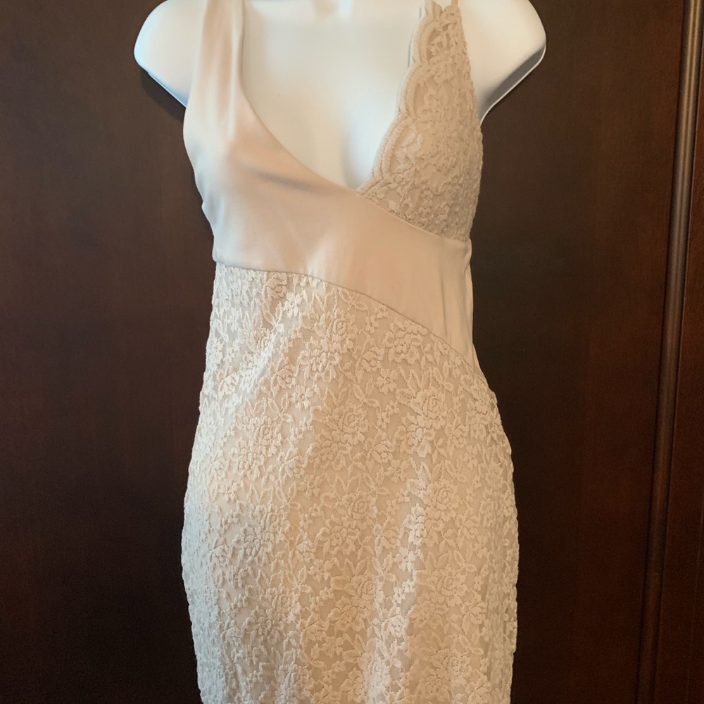 NWT!! Free People beautiful dress! Perfect for Graduation! - Picture 5 of 12